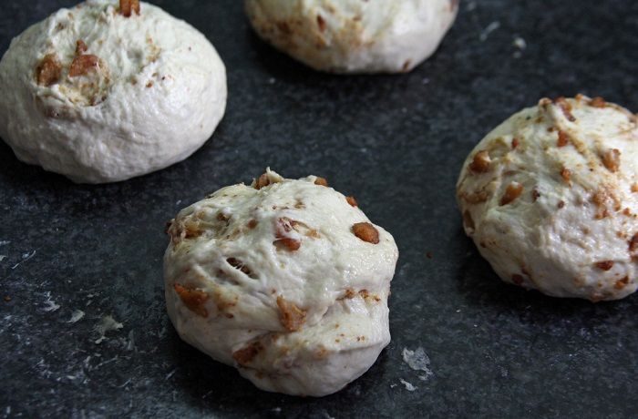 Receta de Pan con Chicharrones Caseros: Calidez y Tradición Chilena Receta de Pan con Chicharrones Caseros: Calidez y Tradición Chilena