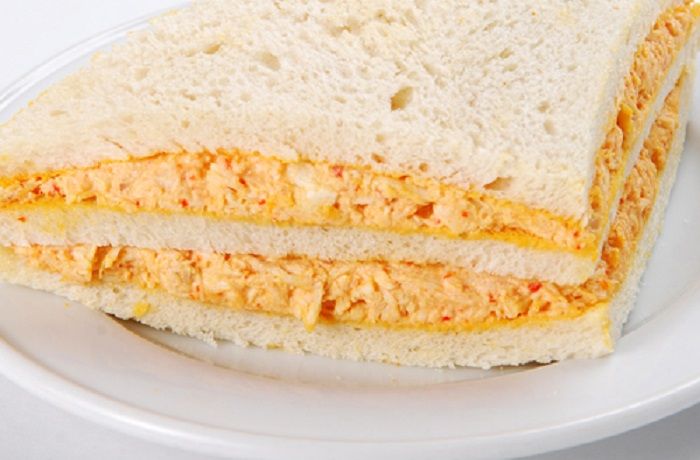Sándwich Ave-Pimentón: Deliciosa Receta para Disfrutar en Familia