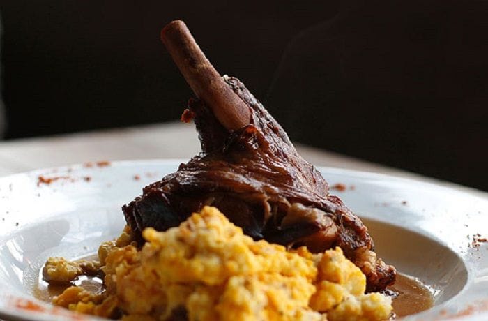 Receta de garrón de cordero chileno al horno