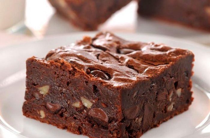 Receta de Brownie de Chocolate Clásico y Esponjoso