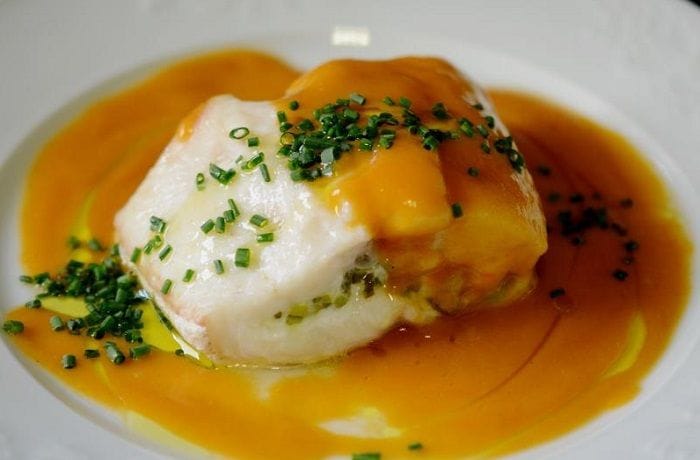 Receta de corvina en salsa de erizos