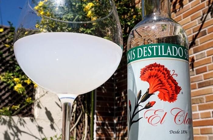 ¿Cómo hacer una palomita blanca o paloma? Receta de un cóctel tradicional de antaño