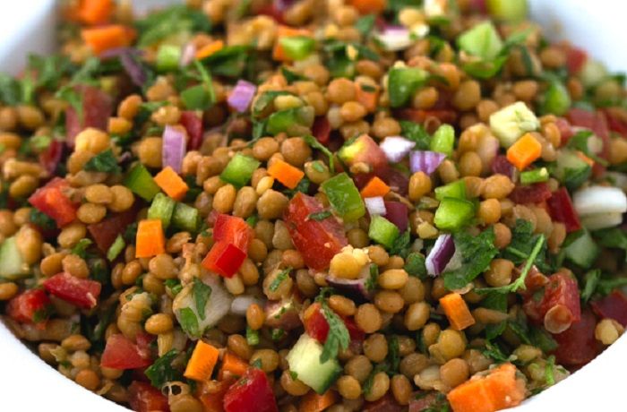 Ensalada de Lentejas: Un Clásico Nutritivo y Versátil 