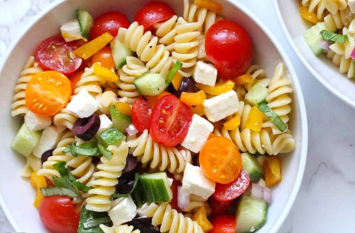 Ensalada de Fideos Fríos: Ideal para Primavera y Verano