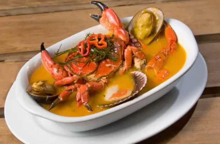 Receta de Parihuela de Pescados y Mariscos Tradicional del Callao Peruano Receta de Parihuela de Pescados y Mariscos Tradicional del Callao Peruano