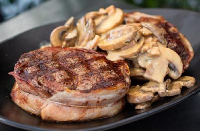 Receta de filete mignon en salsa de champiñones - Comidas Chilenas