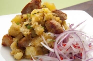 Receta de majado de yuca con chancho - Comidas Peruanas