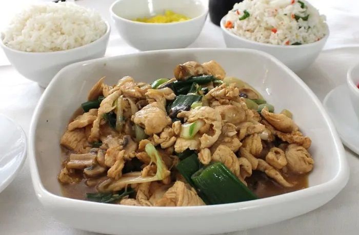 Receta de pollo mongoliano con arroz chaufán
