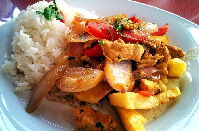 Receta de lomo saltado de pollo