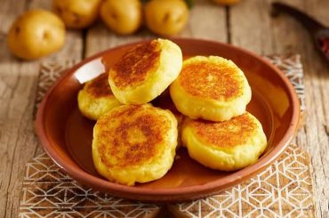 Llapingachos ecuatorianos