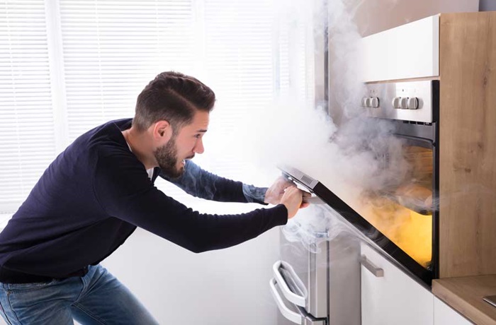 7 errores comunes en la cocina y cómo evitarlos para lograr platos perfectos Errores comunes al cocinar